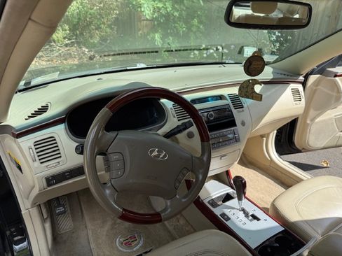 Used 2007 Hyundai Azera Limited image 18