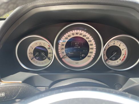 Used 2015 Mercedes-Benz E 350 4MATIC Sedan image 10