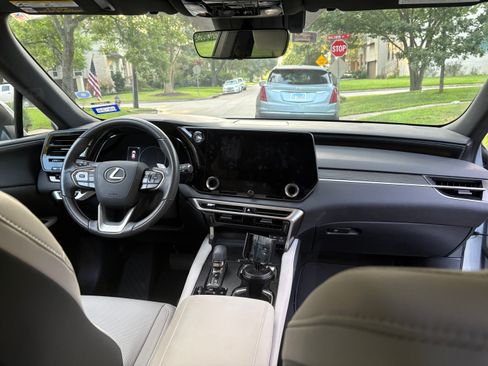 Used 2023 Lexus RX 350 Premium w/ Cold Area Package FWD image 15
