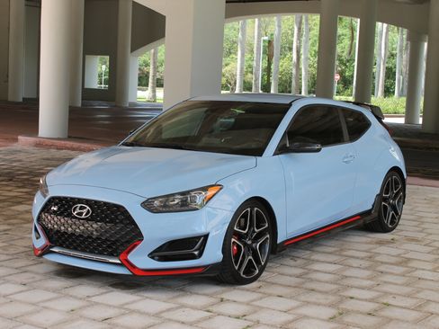 Used 2022 Hyundai Veloster N image 8