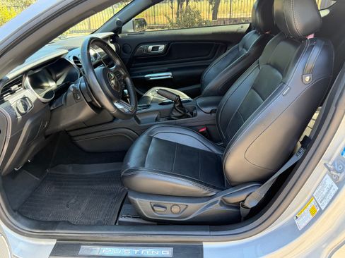 Used 2020 Ford Mustang GT Premium w/ GT Performance Package RWD image 14
