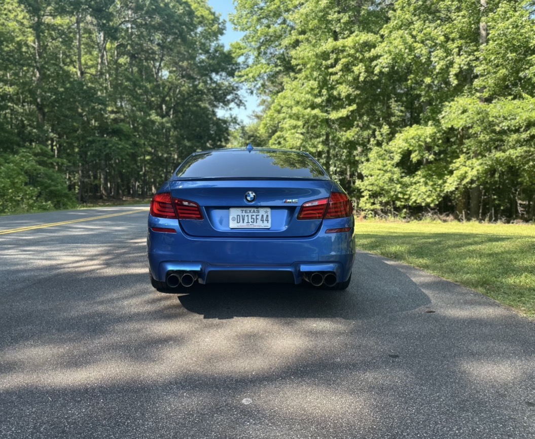 Used 2013 BMW M5 RWD image 5