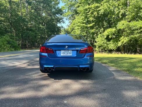 Used 2013 BMW M5 RWD image 5