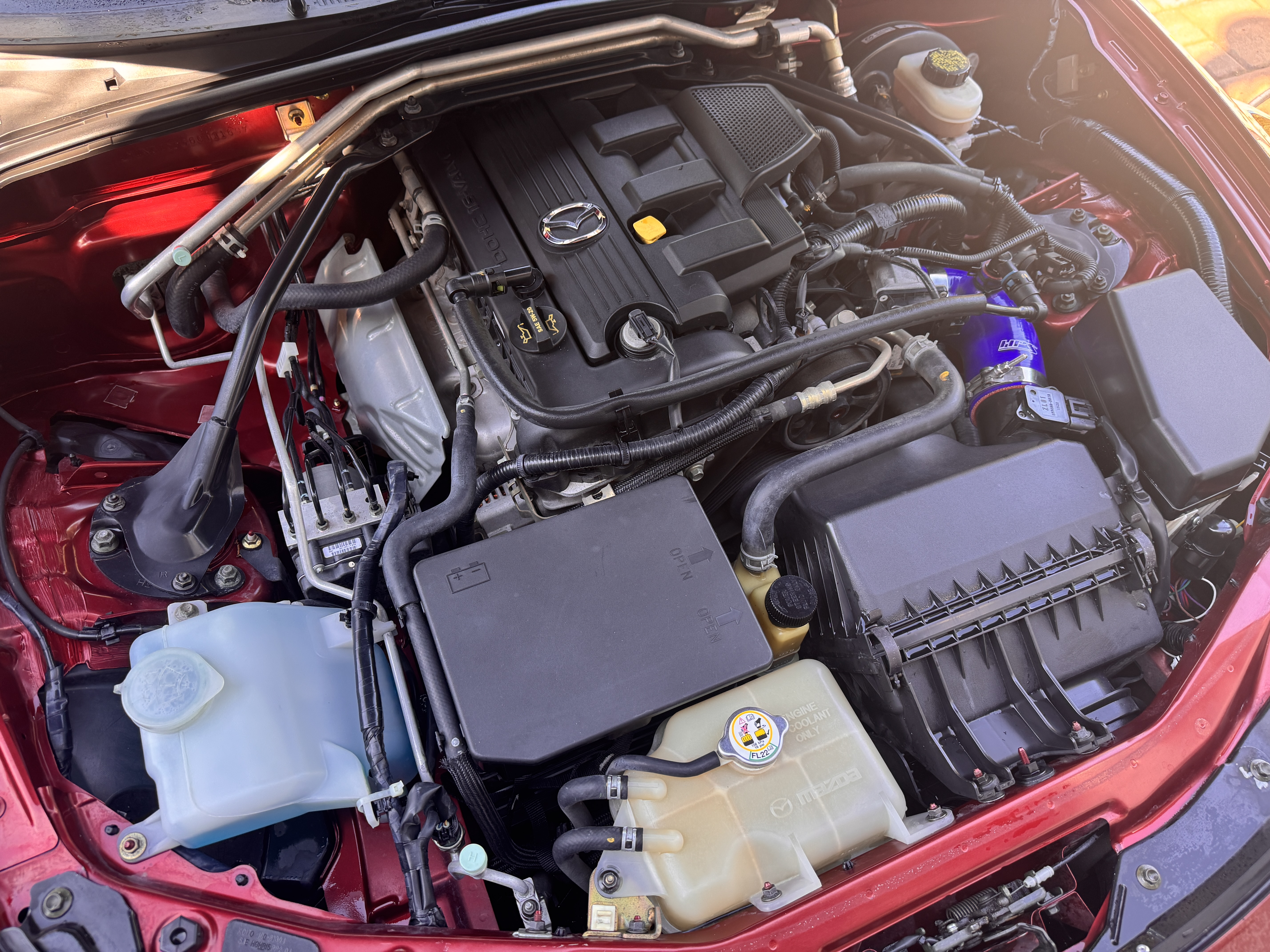 Used 2006 MAZDA MX-5 Miata Grand Touring w/ Premium Pkg RWD image 12