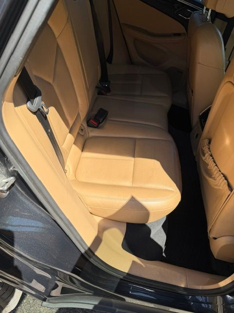 Used 2017 Porsche Macan S AWD/4WD image 8