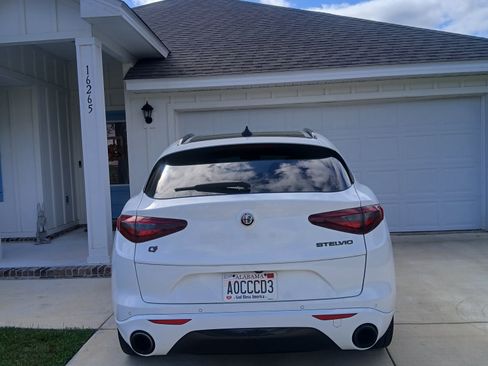 Used 2021 Alfa Romeo Stelvio Ti w/ Nero Edizione image 6