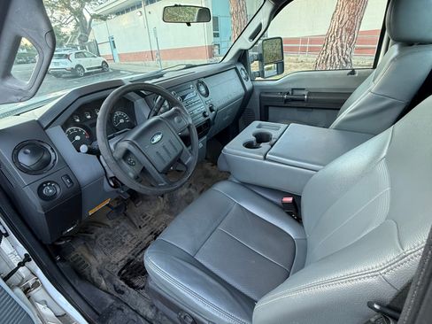 Used 2015 Ford F250 XL w/ Power Equipment Group image 15