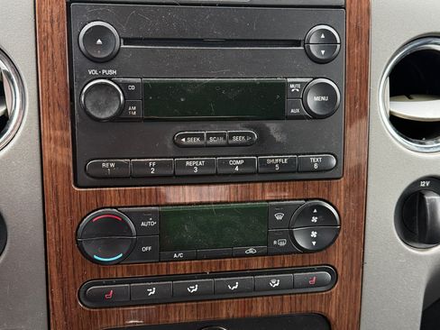 Used 2004 Ford F150 Lariat image 17