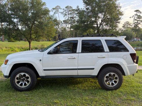 Used 2008 Jeep Grand Cherokee Laredo AWD/4WD image 5