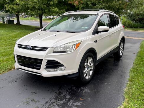 Used 2016 Ford Escape Titanium AWD/4WD image 1