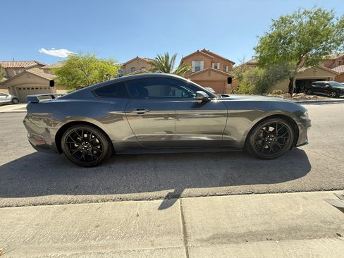 Used 2018 Ford Mustang Coupe w/ Ecoboost Performance Package RWD image 4