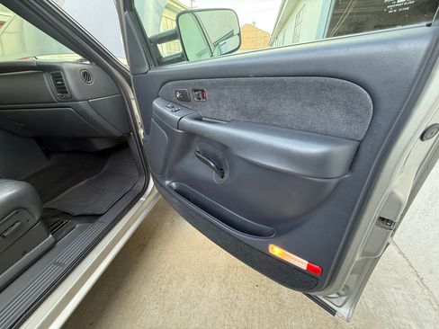 Used 2002 Chevrolet Silverado 3500 LT image 21