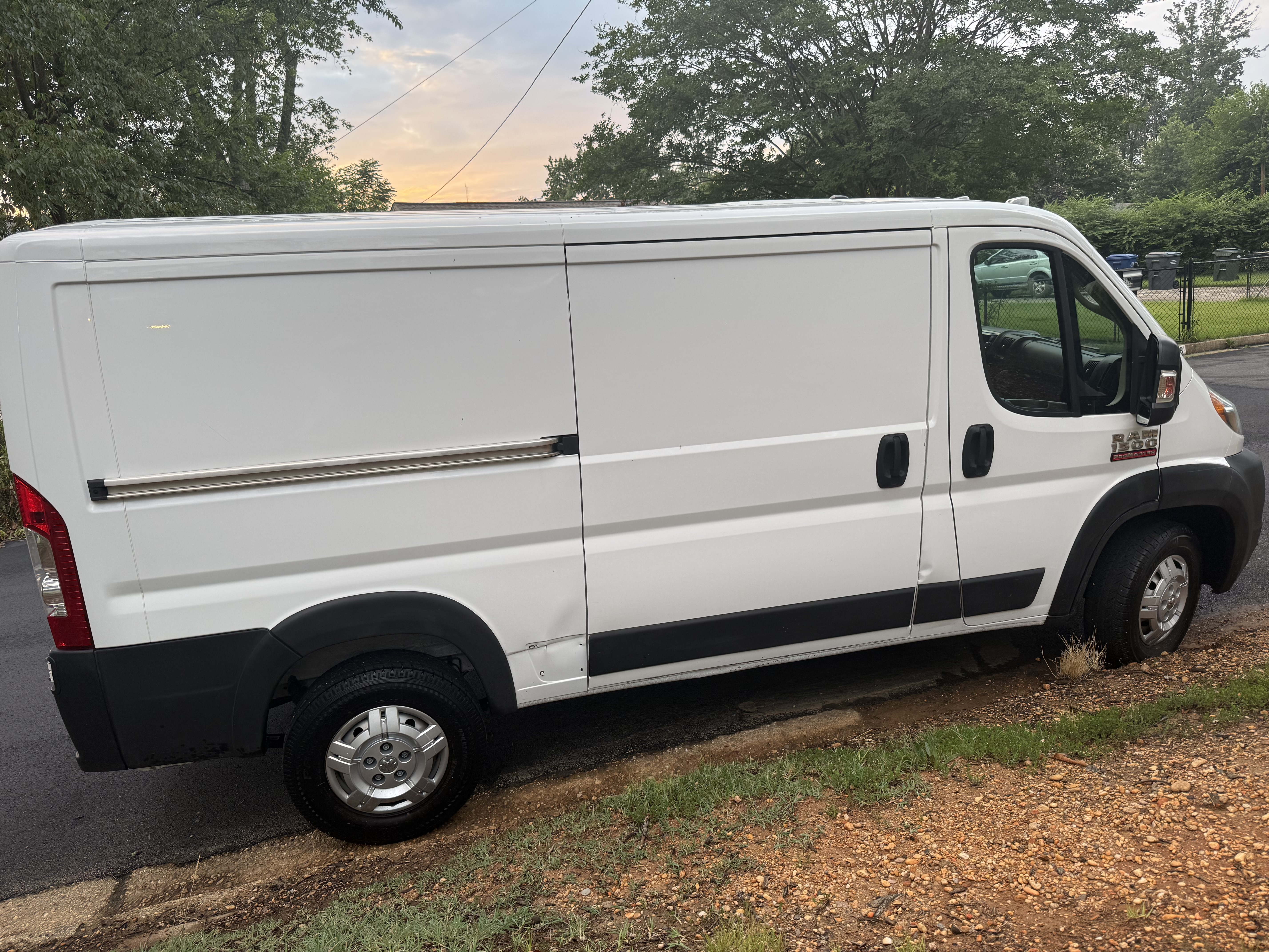 Used 2019 RAM ProMaster 1500 w/ Interior Convenience Group FWD image 6