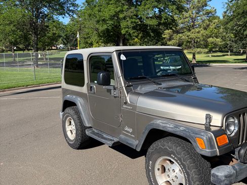 Used 2003 Jeep Wrangler Sport AWD/4WD image 2