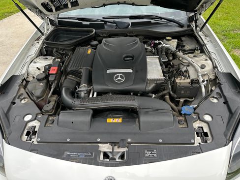 Used 2019 Mercedes-Benz SLC 300 image 17