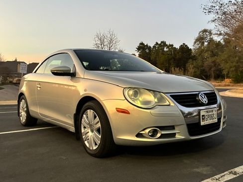 Used 2009 Volkswagen Eos Komfort FWD image 4