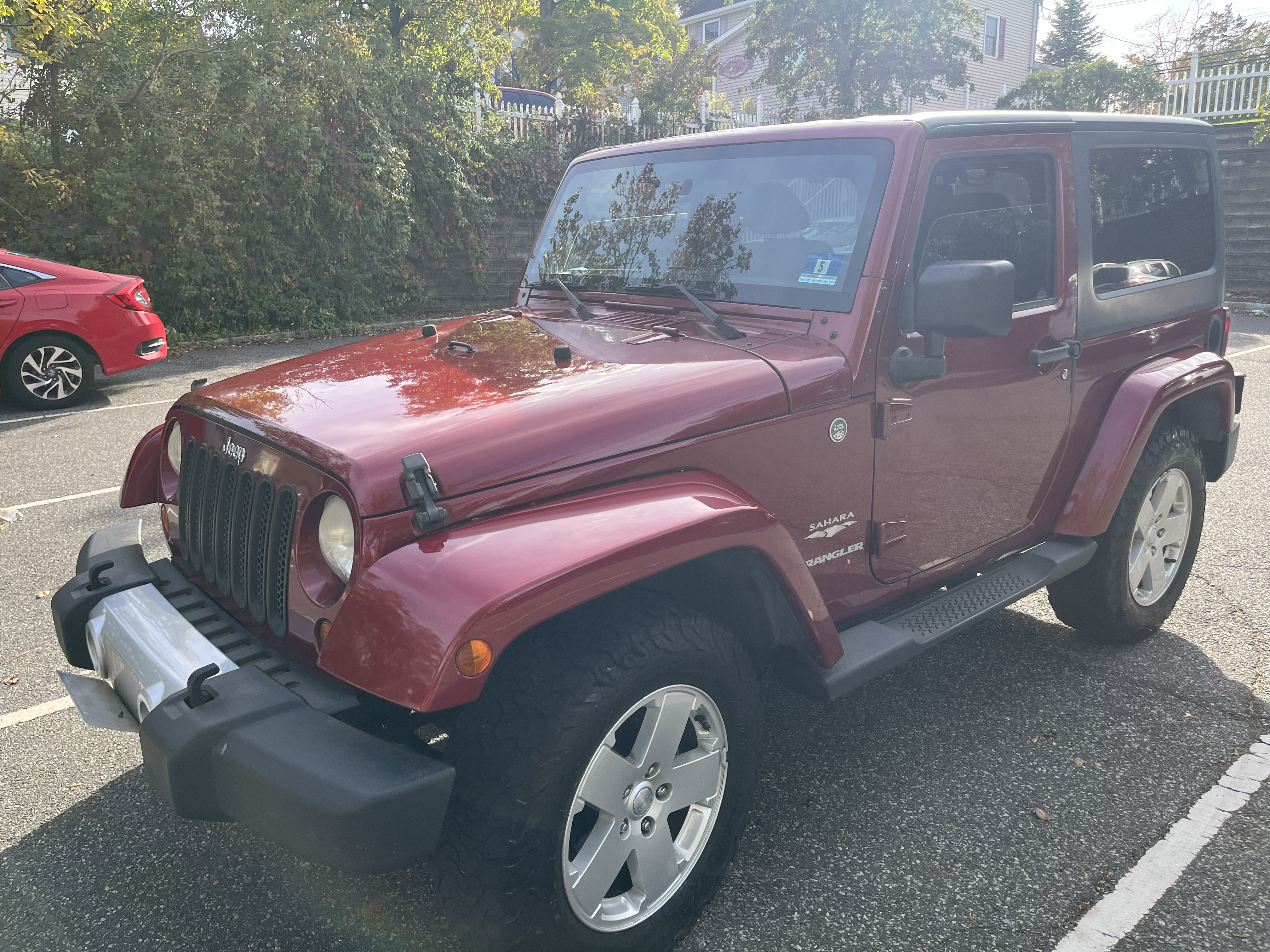 Used 2012 Jeep Wrangler Sahara w/ Connectivity Group AWD/4WD image 5