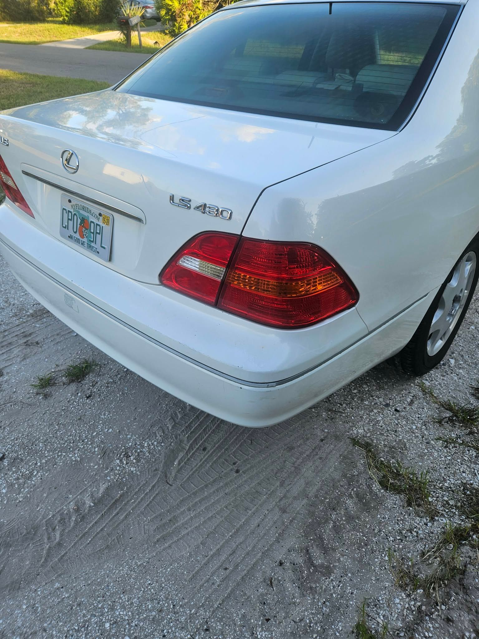 Used 2003 Lexus LS 430 RWD image 12