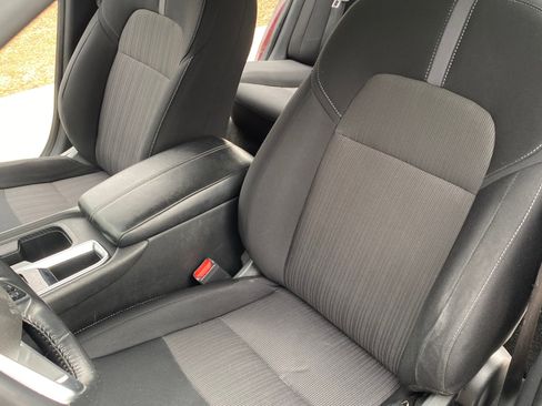 Used 2022 Nissan Sentra SV image 16