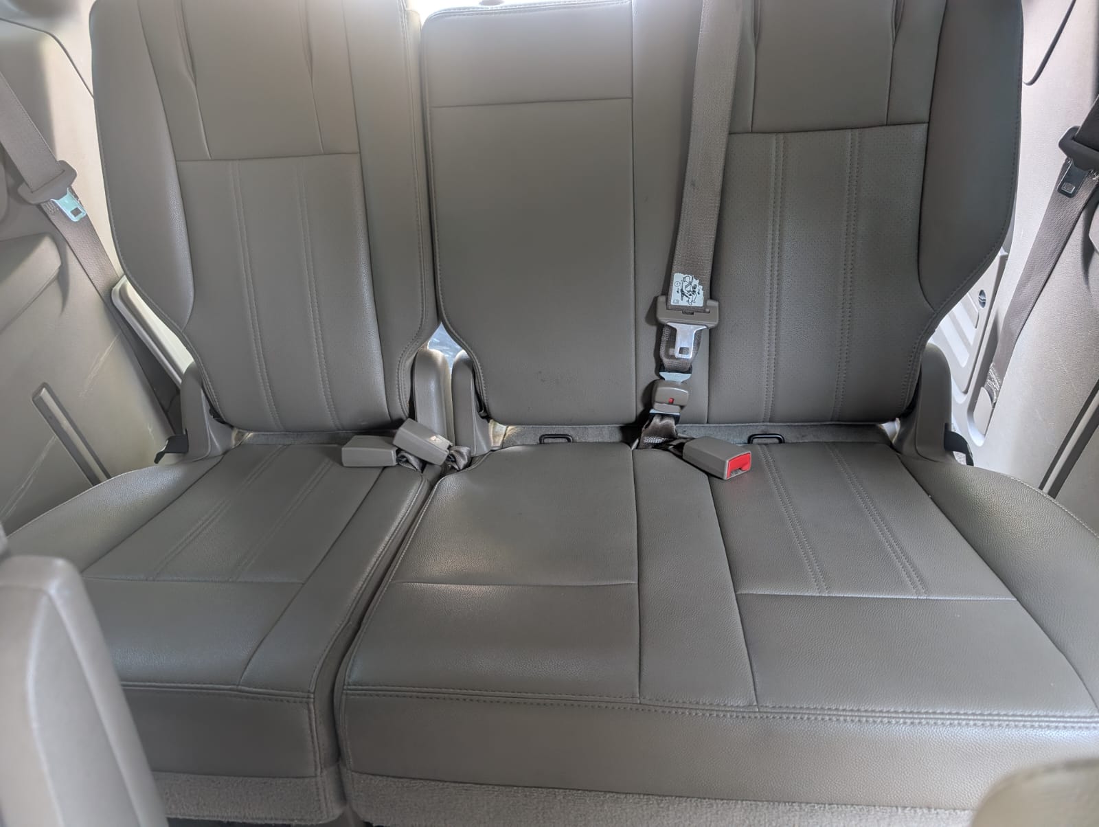 Used 2013 Chrysler Town & Country Touring-L w/ Entertainment Group #2 FWD image 14