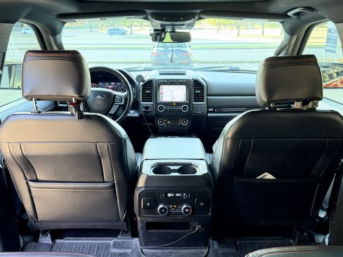 Used 2019 Ford Expedition Limited w/ Equipment Group 303A AWD/4WD image 13