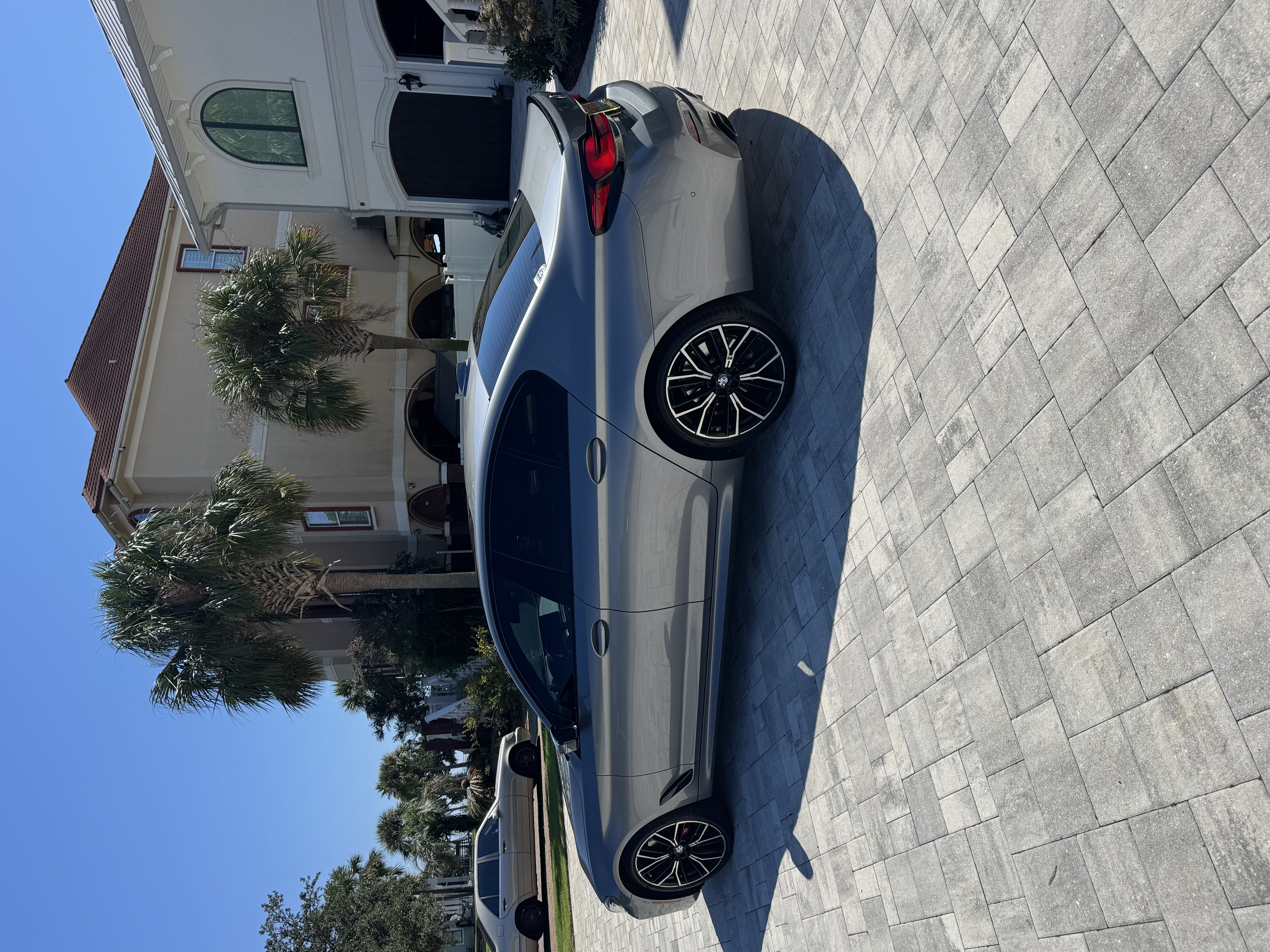 Used 2023 BMW 530i w/ M Sport Package RWD image 4