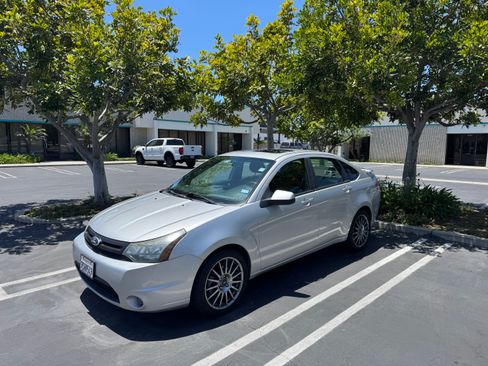 Used 2011 Ford Focus SES w/ 401A Rapid Spec Order Code FWD image 2
