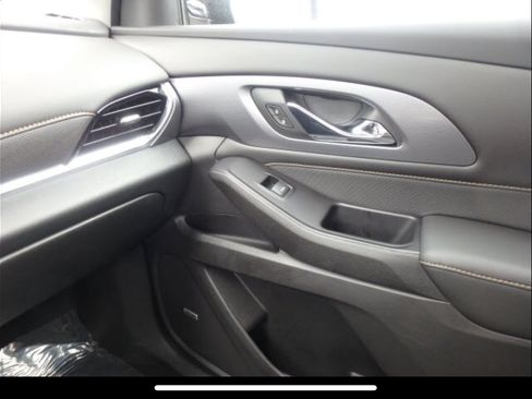 Used 2018 Chevrolet Traverse Premier w/ Redline Edition image 11