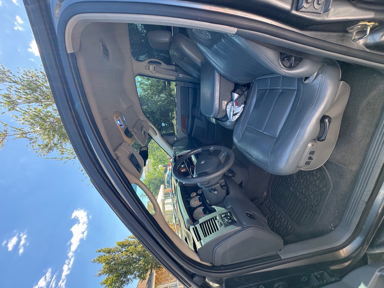 Used 2006 Dodge Ram 2500 Truck Laramie AWD/4WD image 9