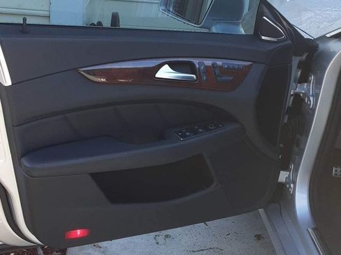 Used 2014 Mercedes-Benz CLS 550 4MATIC image 17