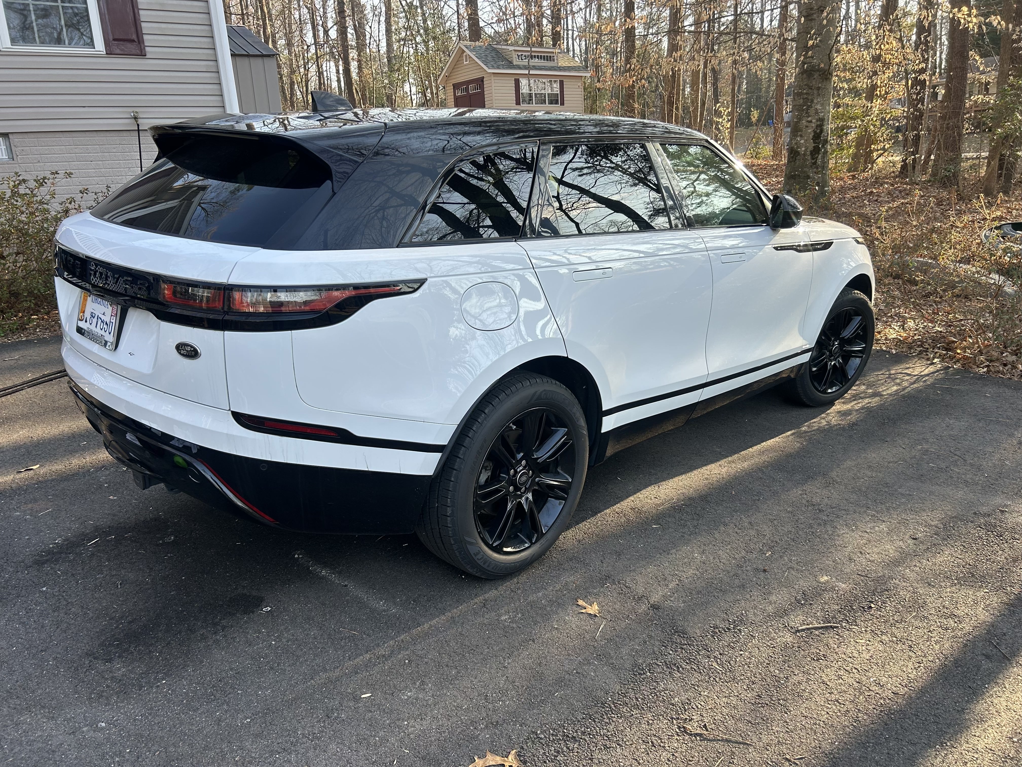 Used 2020 Land Rover Range Rover Velar R-Dynamic S AWD/4WD image 2