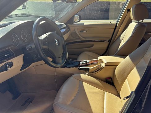 Used 2010 BMW 328i xDrive Sedan image 6