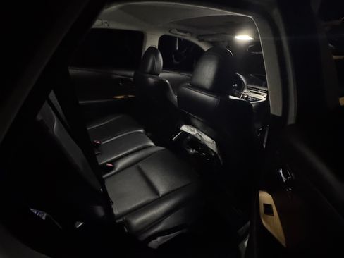 Used 2015 Lexus RX 450h AWD image 11