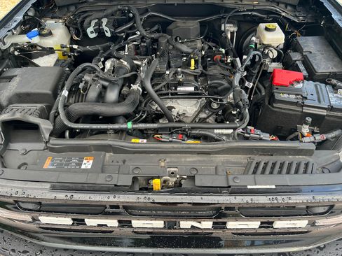 Used 2024 Ford Bronco Outer Banks image 18