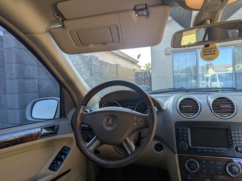Used 2008 Mercedes-Benz ML 320 4MATIC image 4