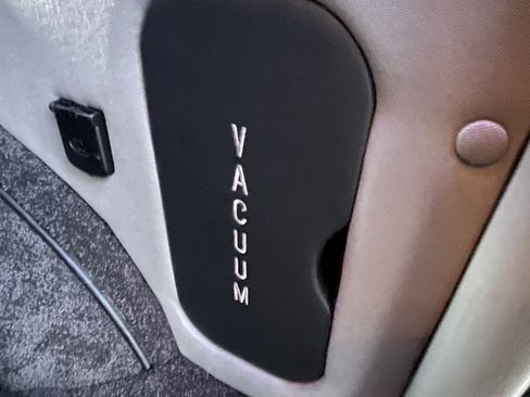 Used 2024 Chevrolet Express 2500 w/ Driver Convenience Package image 4