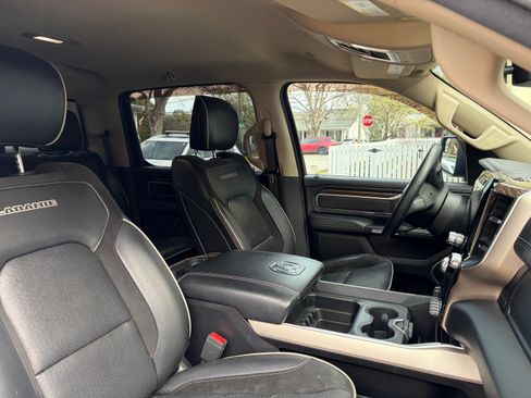 Used 2020 RAM 1500 Laramie image 15