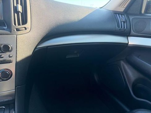 Used 2015 INFINITI Q40 AWD image 4