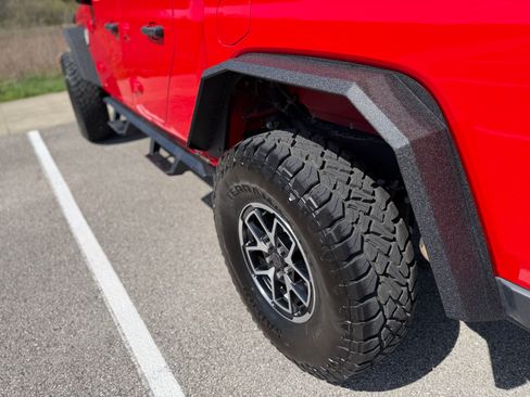 Used 2020 Jeep Gladiator Sport w/ Quick Order Package 24S image 13