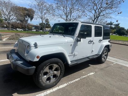 Used 2017 Jeep Wrangler Unlimited Sahara w/ Connectivity Group