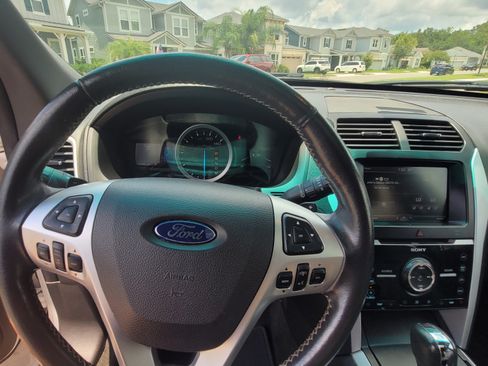 Used 2014 Ford Explorer Sport w/ Equipment Group 401A AWD/4WD image 9