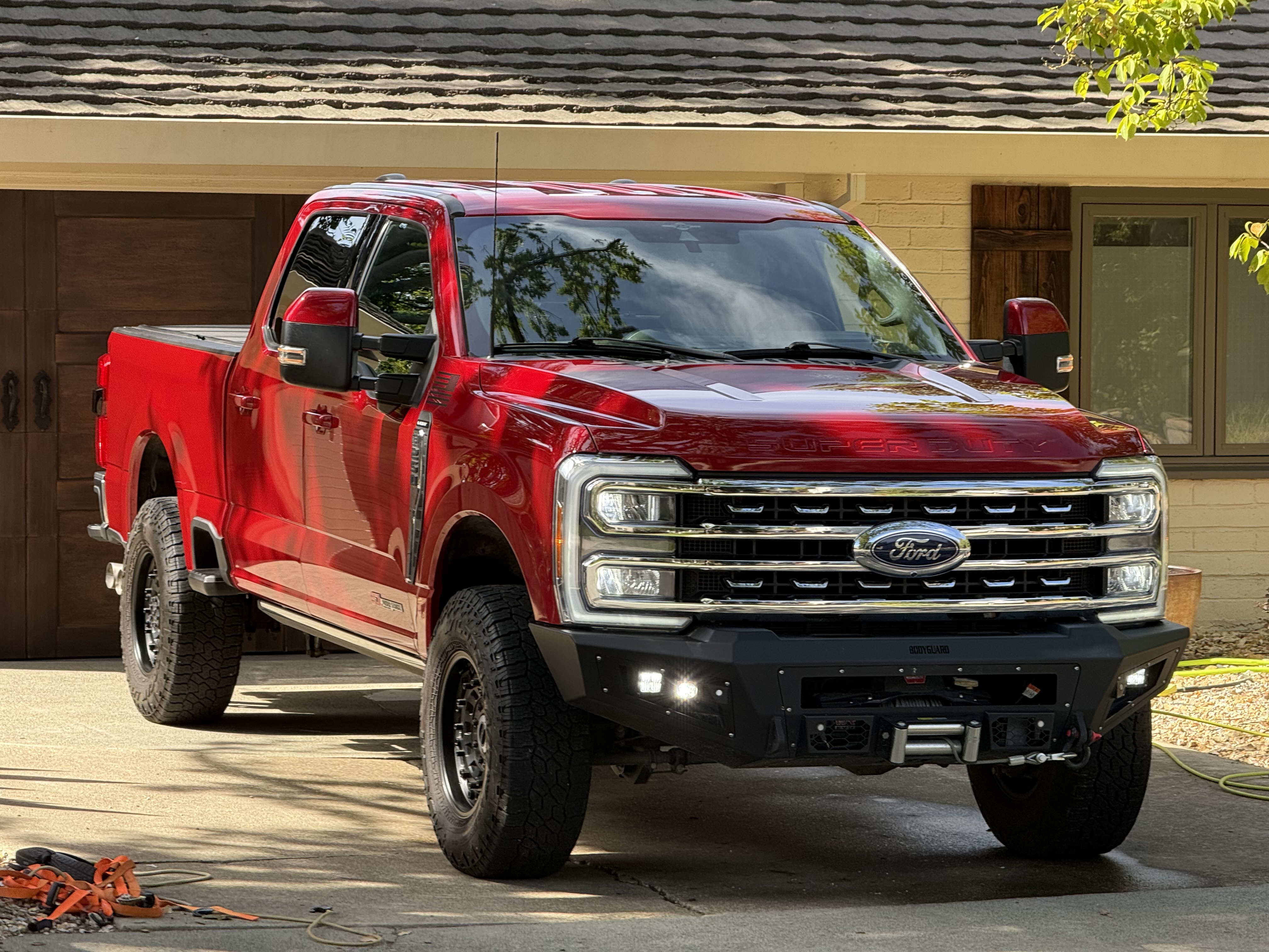Used 2023 Ford F250 Lariat w/ Lariat Ultimate Package AWD/4WD image 1