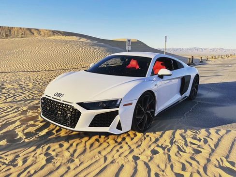 Used 2021 Audi R8 V10 w/ Premium Package image 6