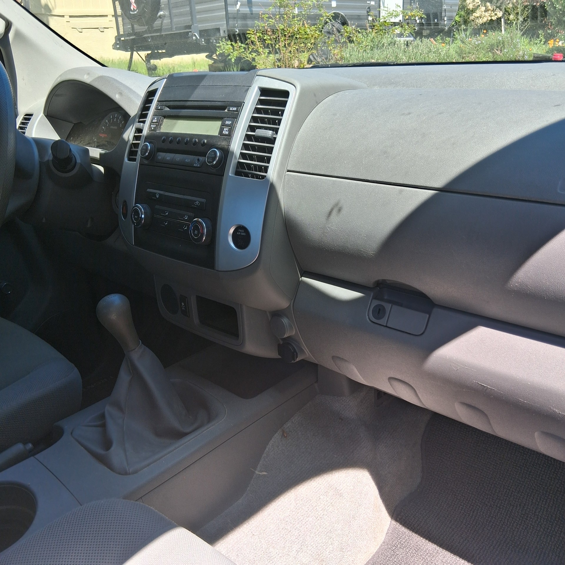 Used 2016 Nissan Frontier S w/ S Preferred Package RWD image 8