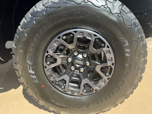 Used 2025 Ford F150 Raptor w/ Equipment Group 803A Raptor R image 11