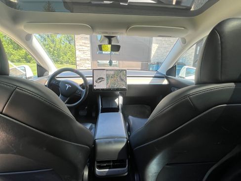 Used 2020 Tesla Model Y Long Range AWD/4WD image 4