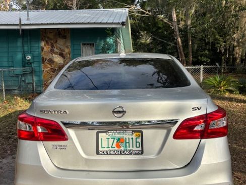 Used 2018 Nissan Sentra SV w/ Premium Package (P01) image 2