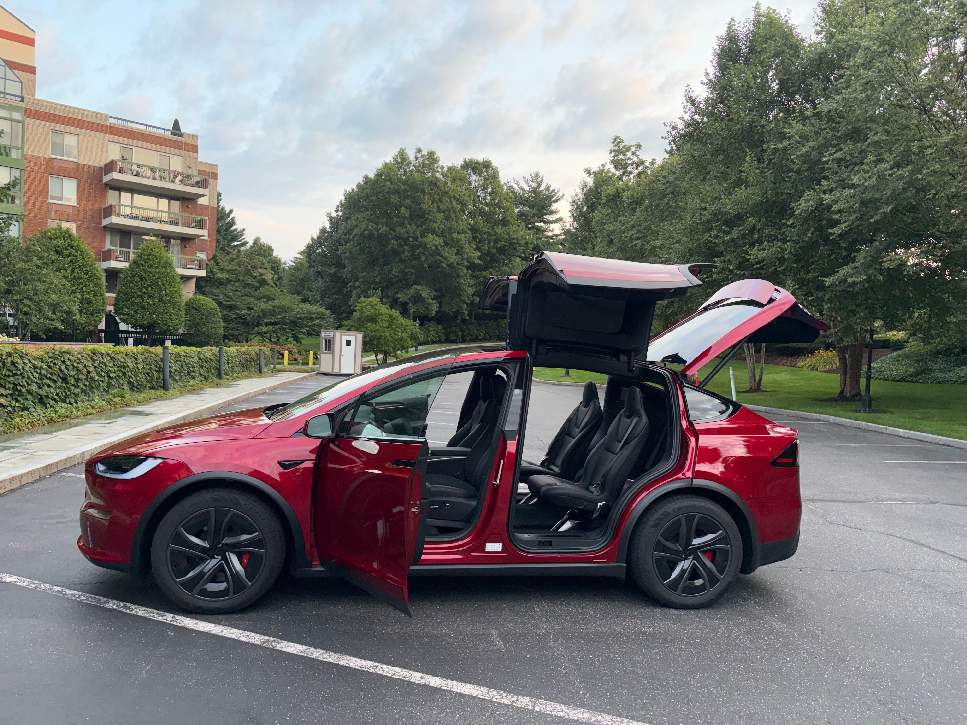 Used 2026 Tesla Model X Plaid AWD/4WD image 1