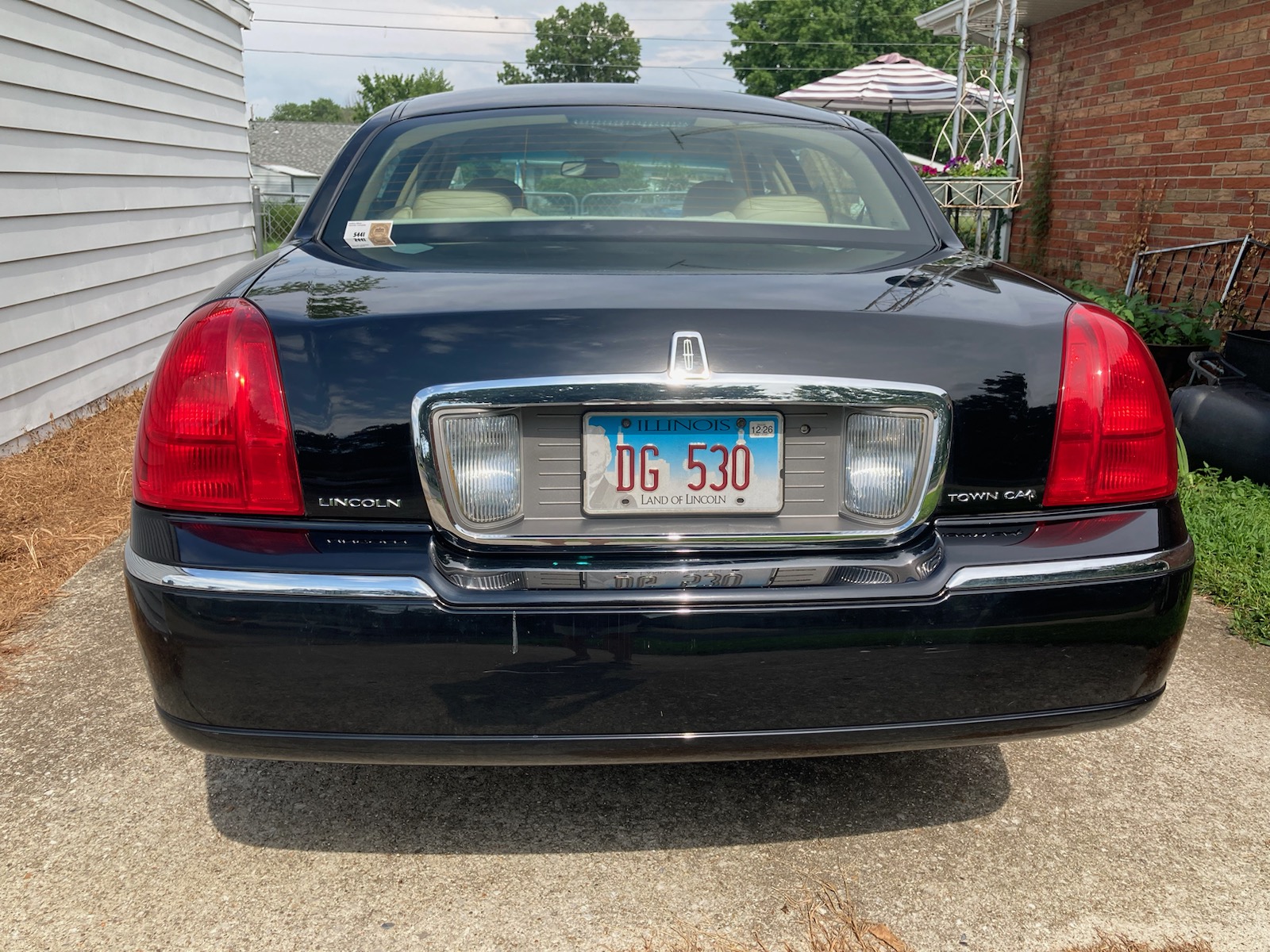 Used 2008 Lincoln Town Car Signature L RWD image 8