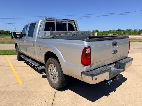 Used 2016 Ford F250 Lariat w/ Lariat Ultimate Package AWD/4WD image 5